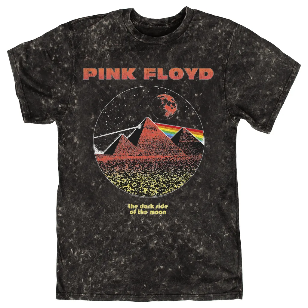 T-shirt | Vintage Pyramids Red Tint Image Mineral Wash Shirt