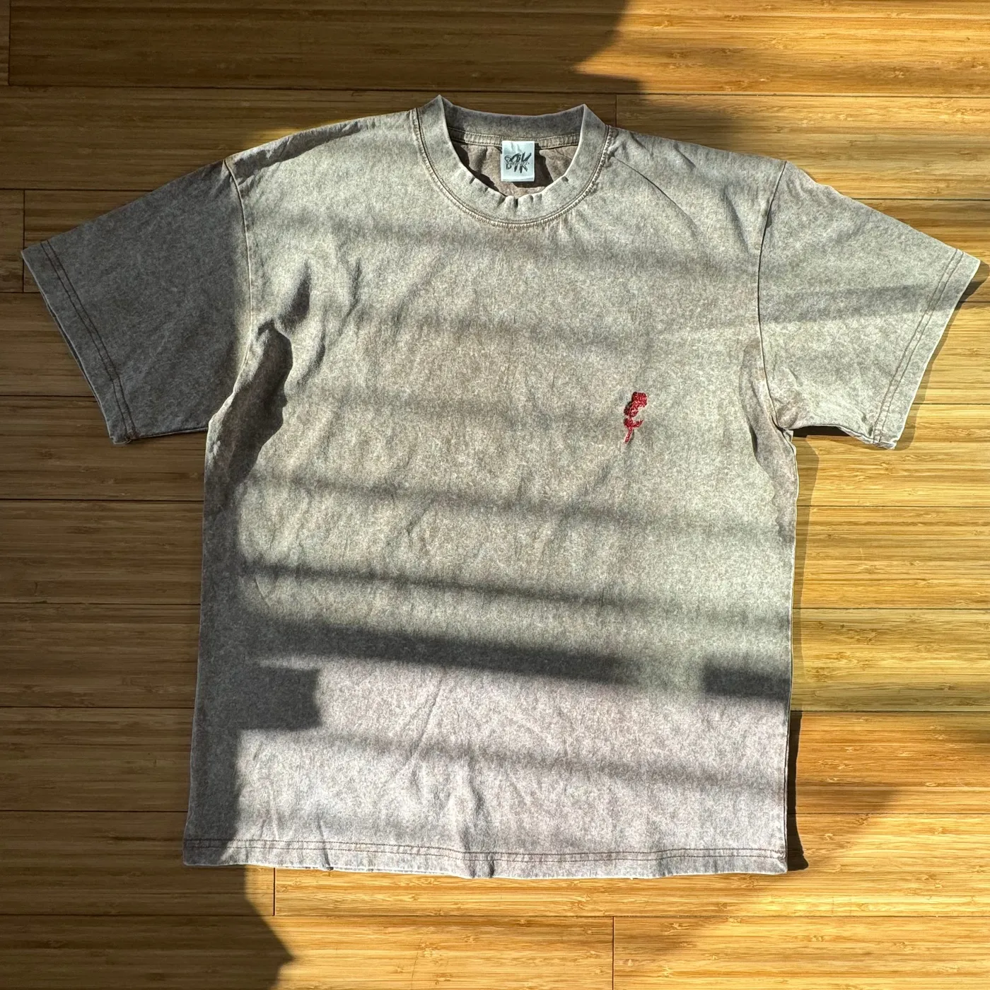 89K Rose Tee - Earth