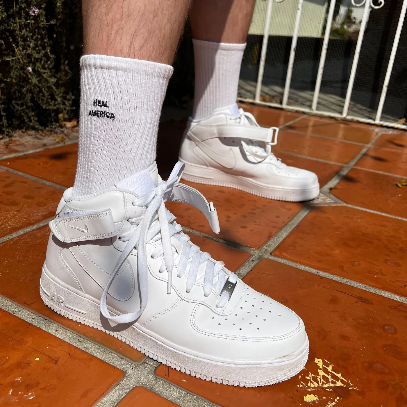 Coley The Heal America Socks - White
