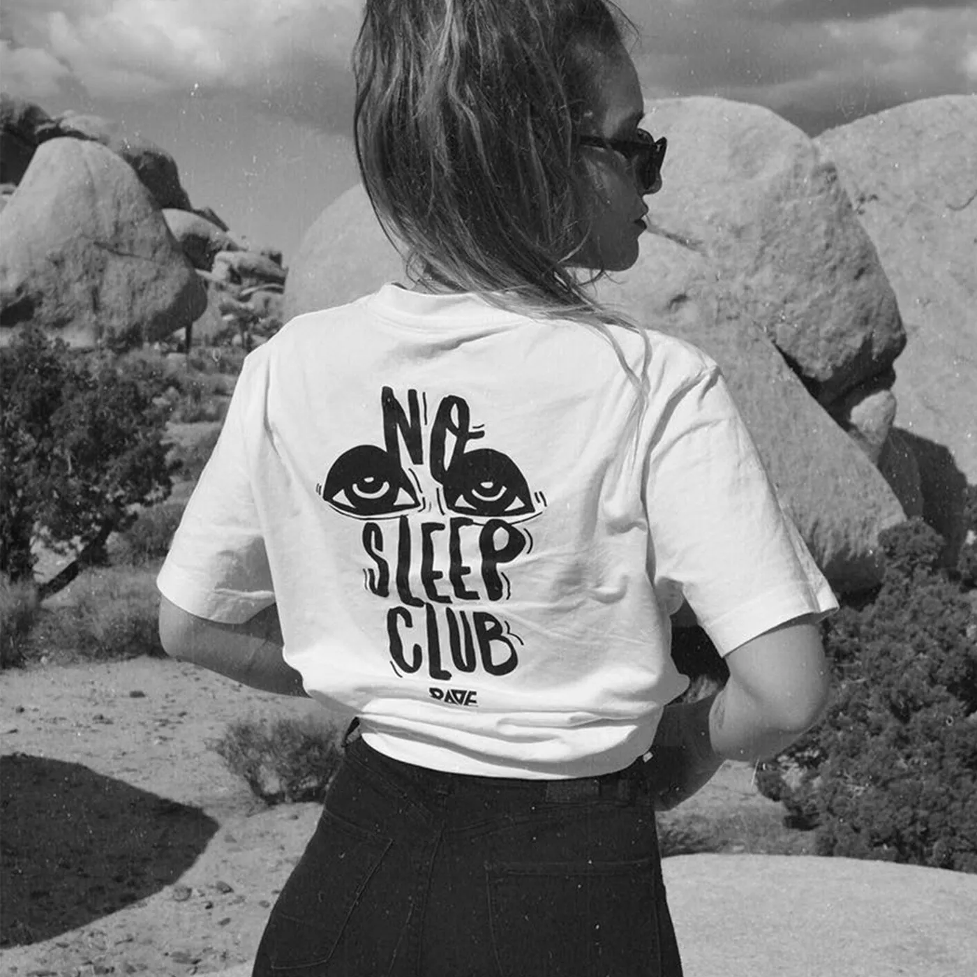 Rave Clothing No Sleep Club T-Shirt in weiß
