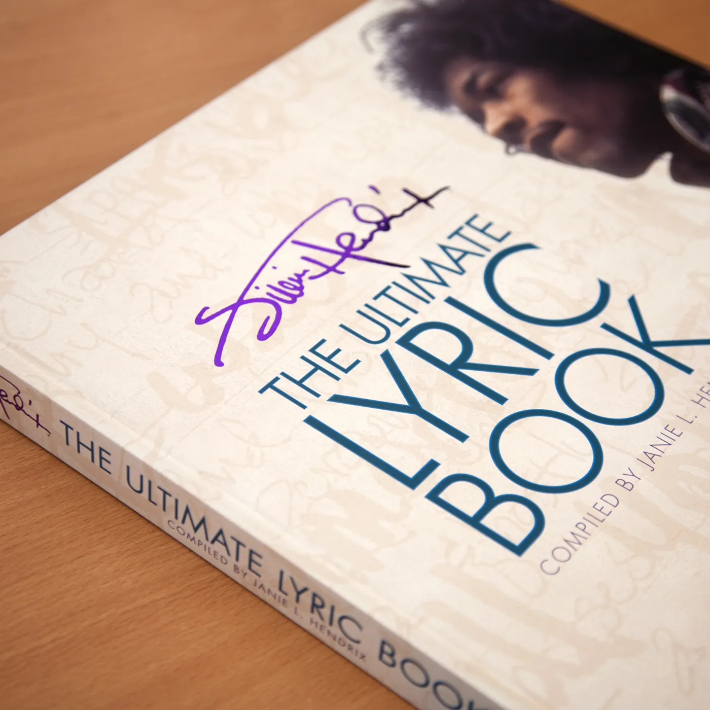 Jimi Hendrix: The Ultimate Lyric Book