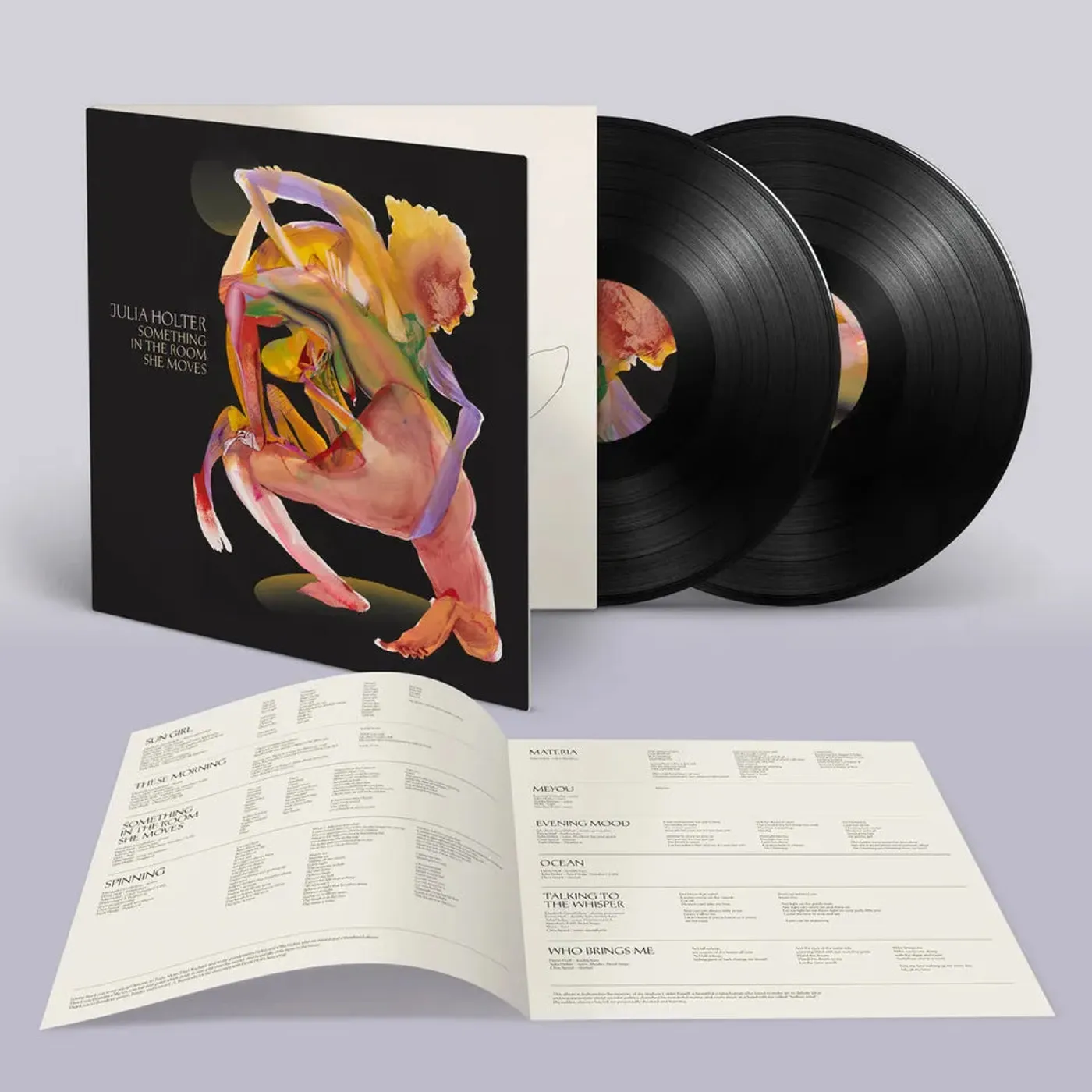 Julia Holter - Something in the Room She Moves