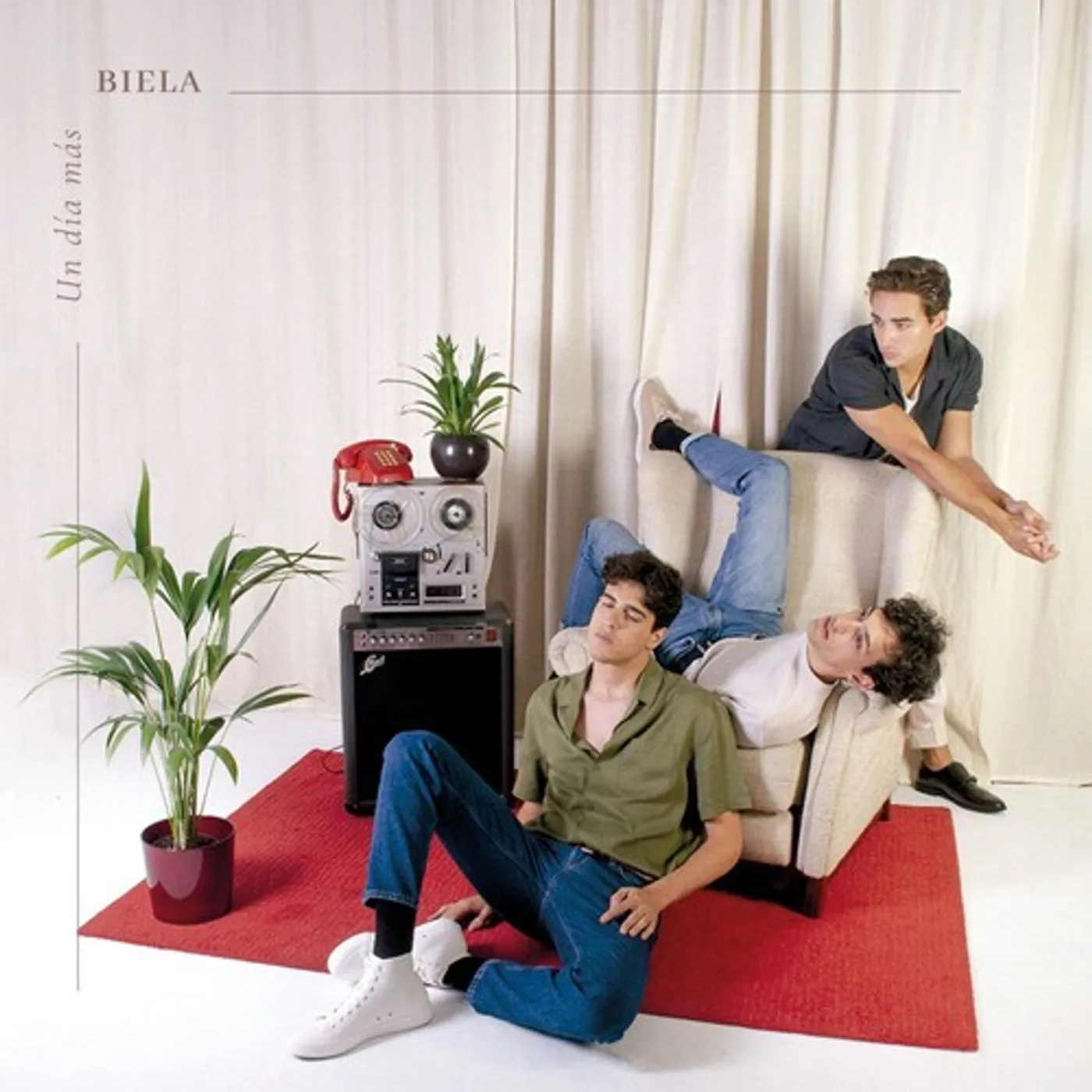 Biela UN DIA MAS Vinyl Record