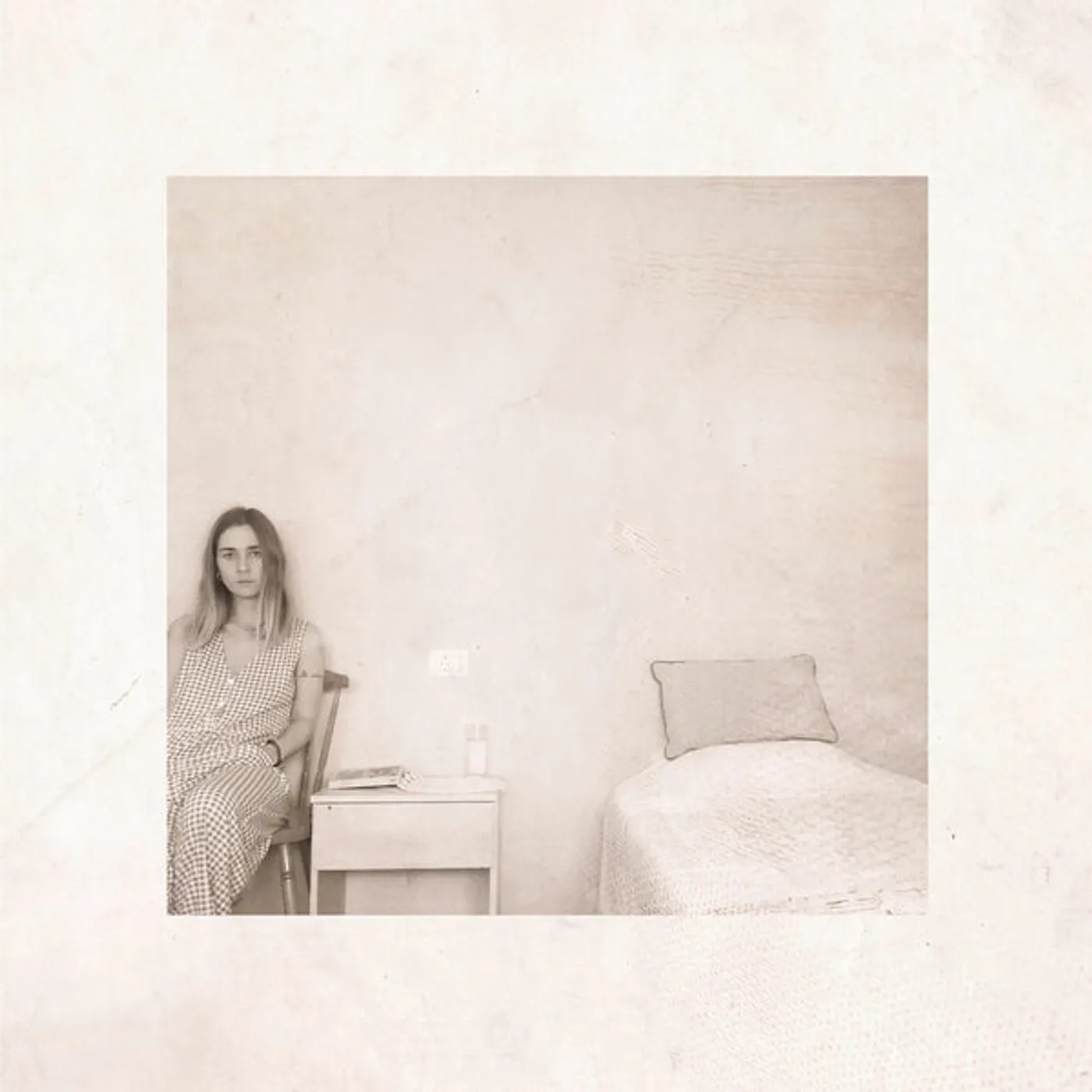 Marinita Precaria No Me Mireis (Cream) Vinyl Record