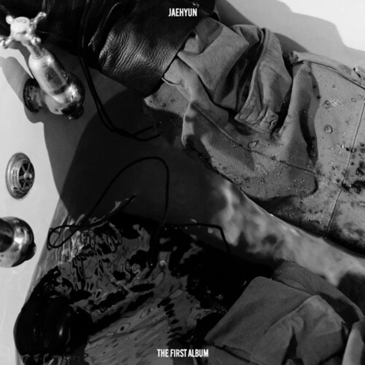 JAEHYUN - THE 1ST ALBUM 'J' [J VER.] CD