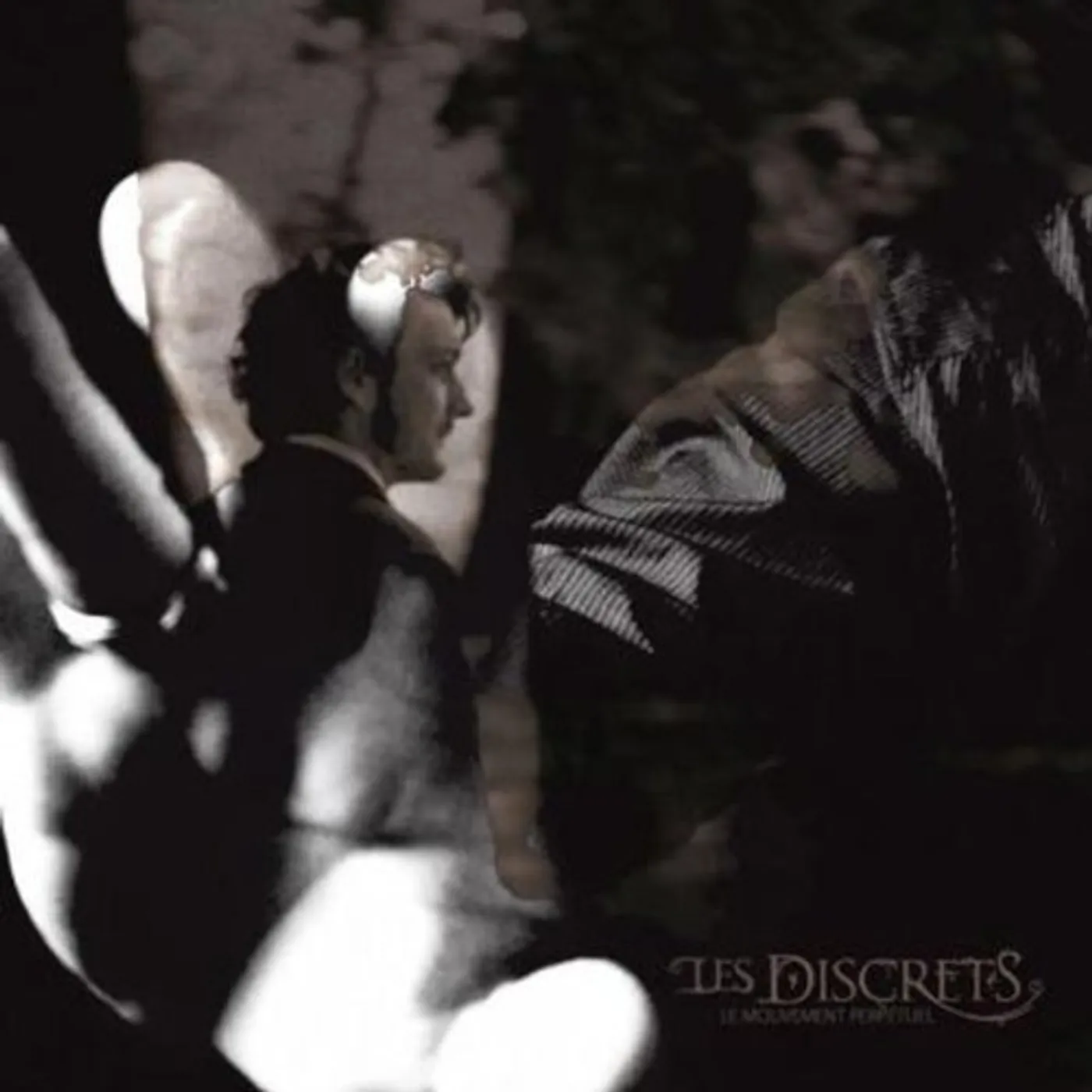 LES DISCRETS / ARCTIC PLATEAU Vinyl Record