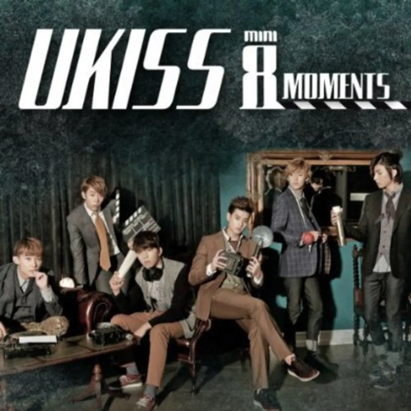 UKISS MOMENTS (8TH MINI ALBUM) CD