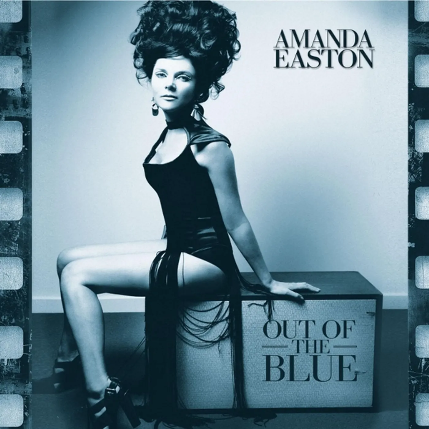 Amanda Easton OUT OF THE BLUE CD