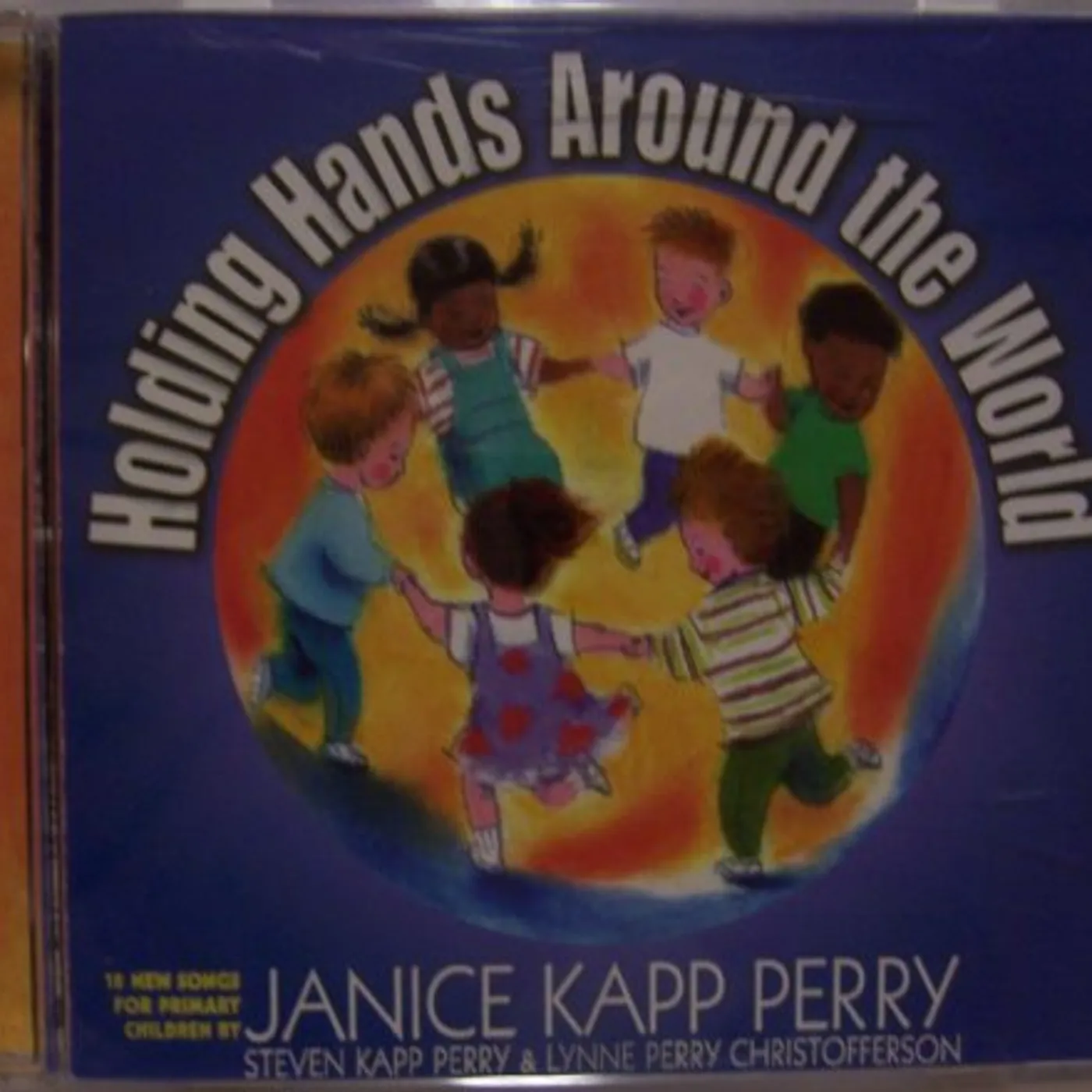 Janice Kapp Perry HOLDING HANDS AROUND THE WORLD CD