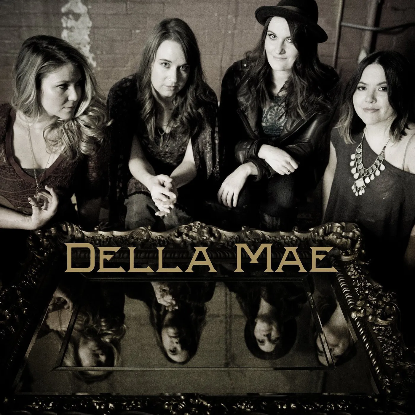 DELLA MAE CD
