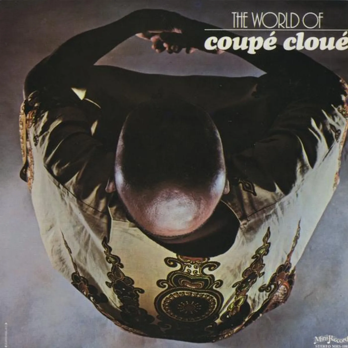Coupé Cloué WORLD OF CD