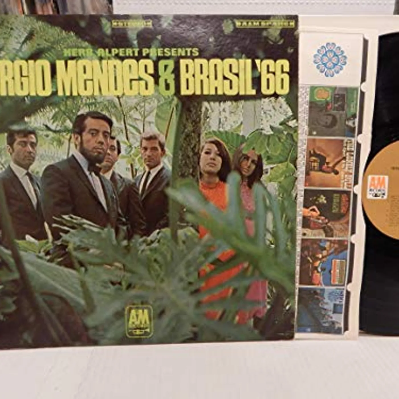 HERB ALPERT APRESENTA SERGIO MENDES & BRASIL '66 Vinyl Record