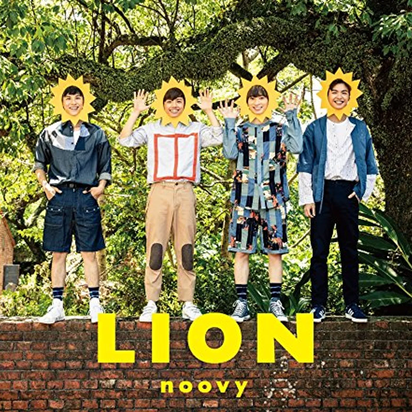 noovy LION (VERSION A) CD
