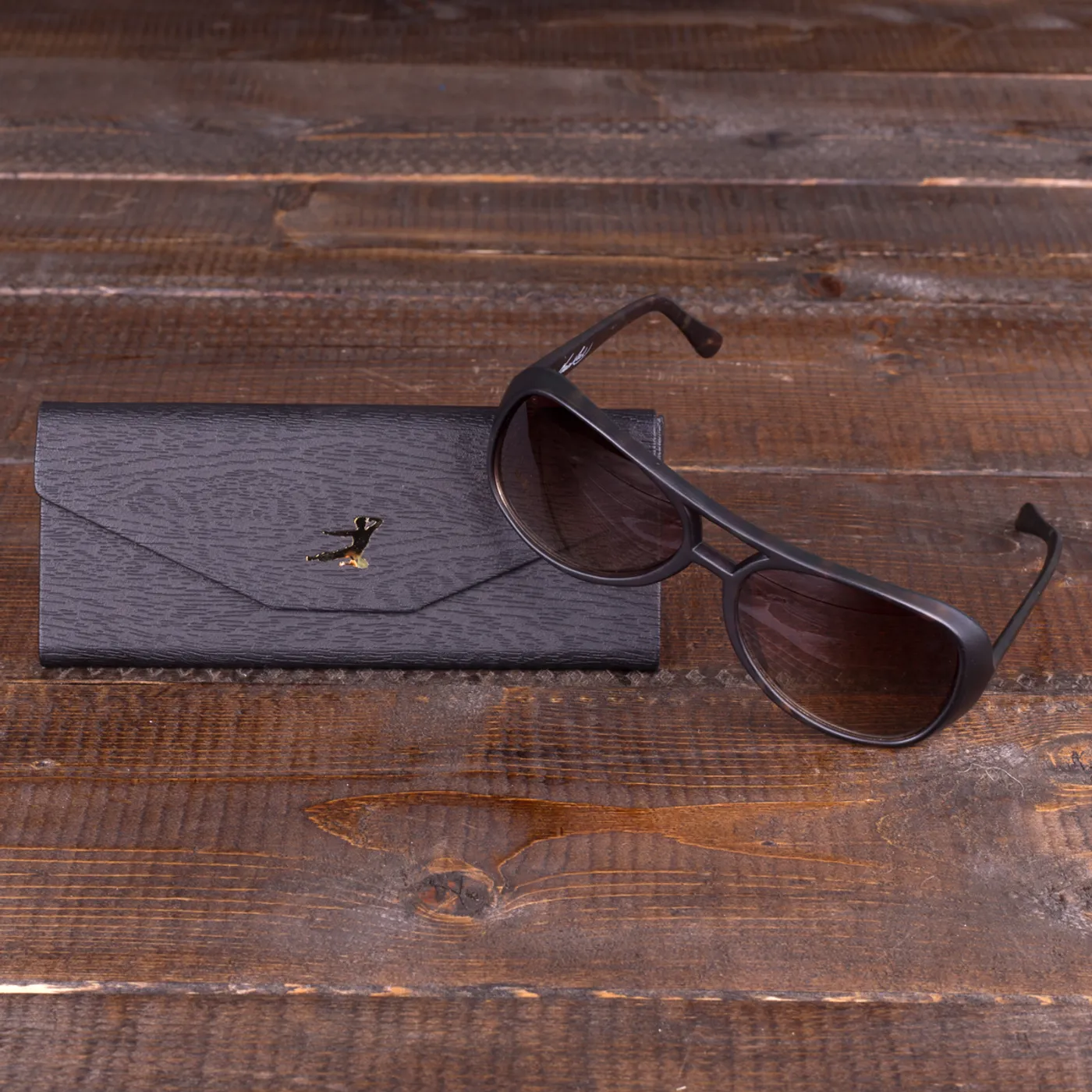 Bruce Lee Airport Lot Sunglasses w/ case