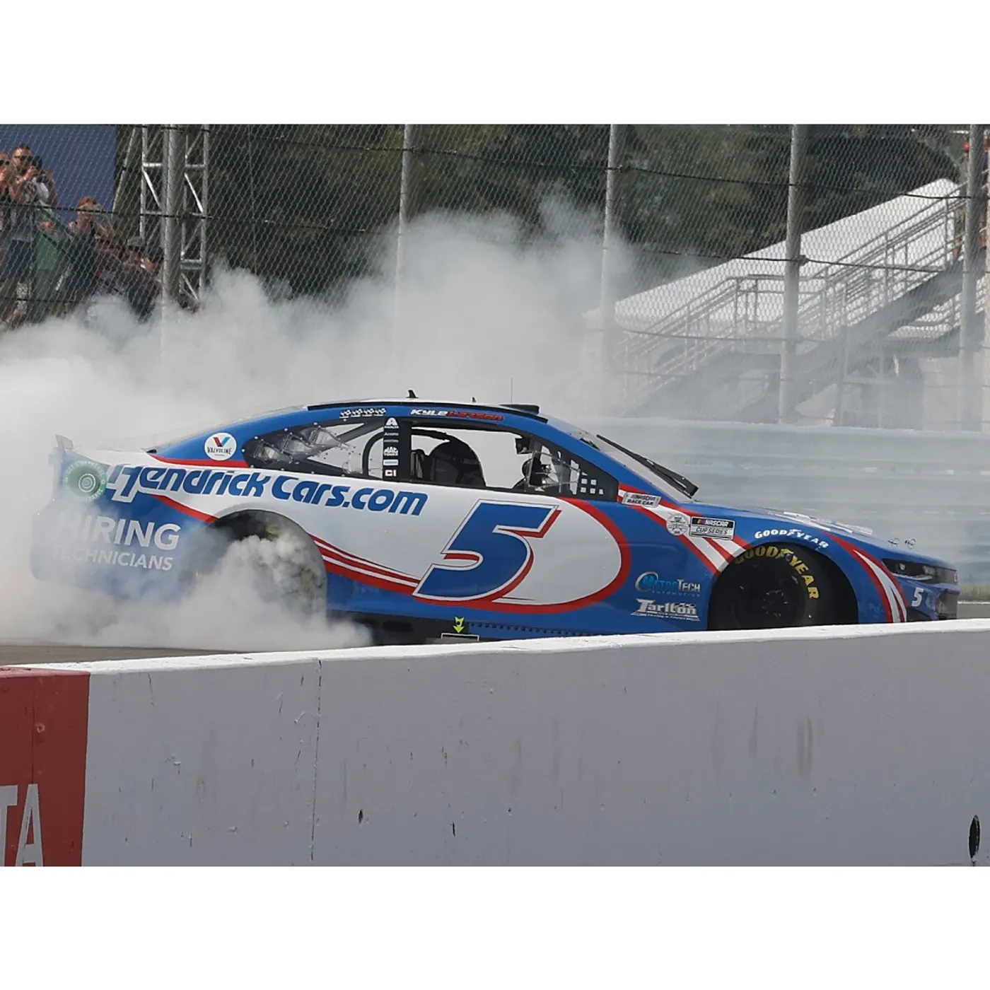 Hendrick Motorsports AUTOGRAPHED Kyle Larson Go Bowling at The Glen RACE WIN 1:24 ELITE Die-Cast