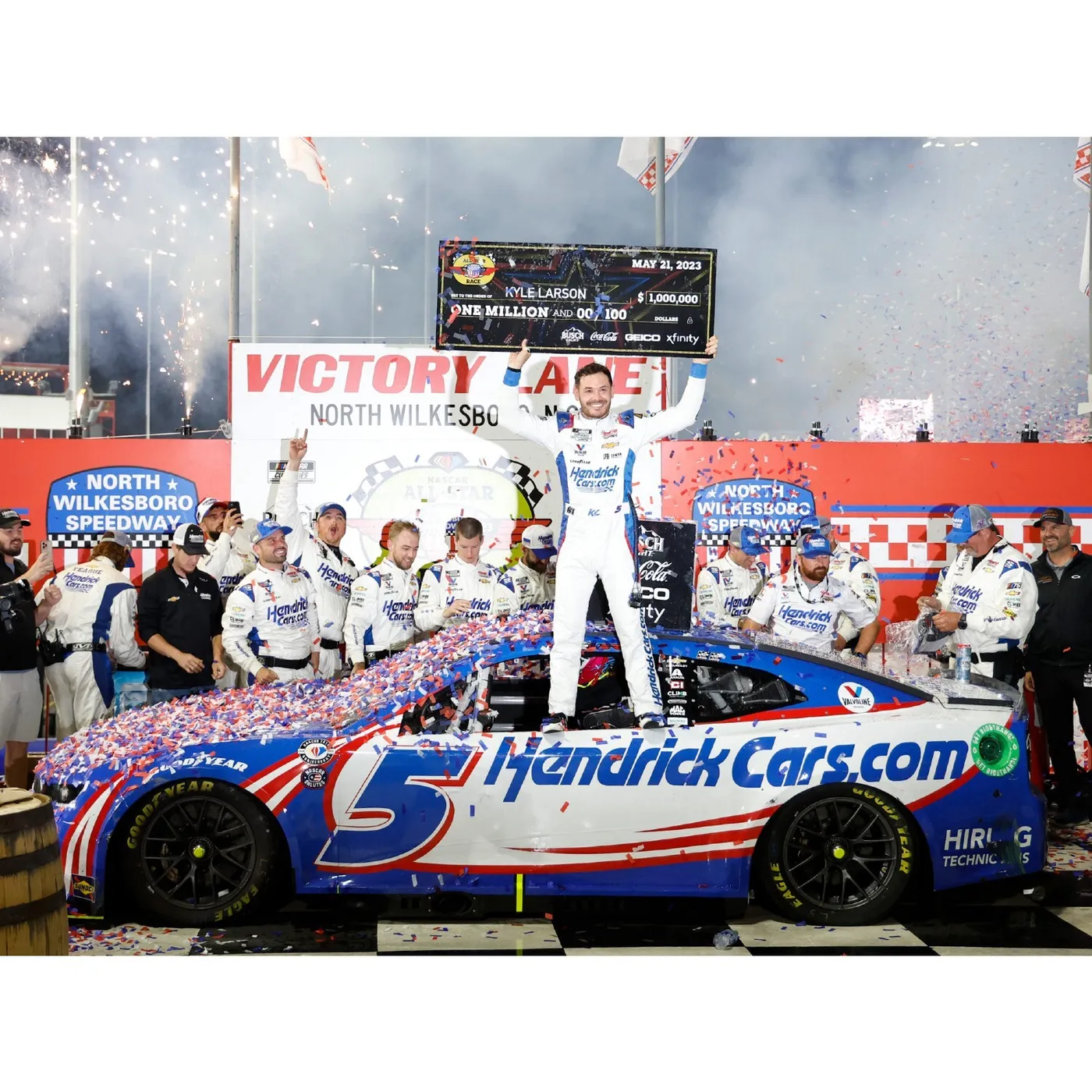 Hendrick Motorsports Kyle Larson #5 2023 All-Star at North Wilkesboro RACE WIN 1:24 HO Die-Cast