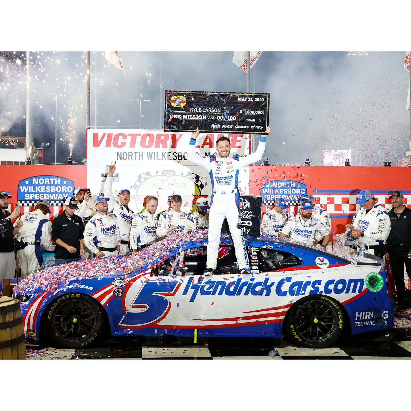 AUTOGRAPHED Kyle Larson #5 2023 All-Star Race North Wilkesboro Speedway Commemorative Return RACE WIN 1:24 Hendrick Motorsports Store Exclusive Candy Finish HO Die-Cast
