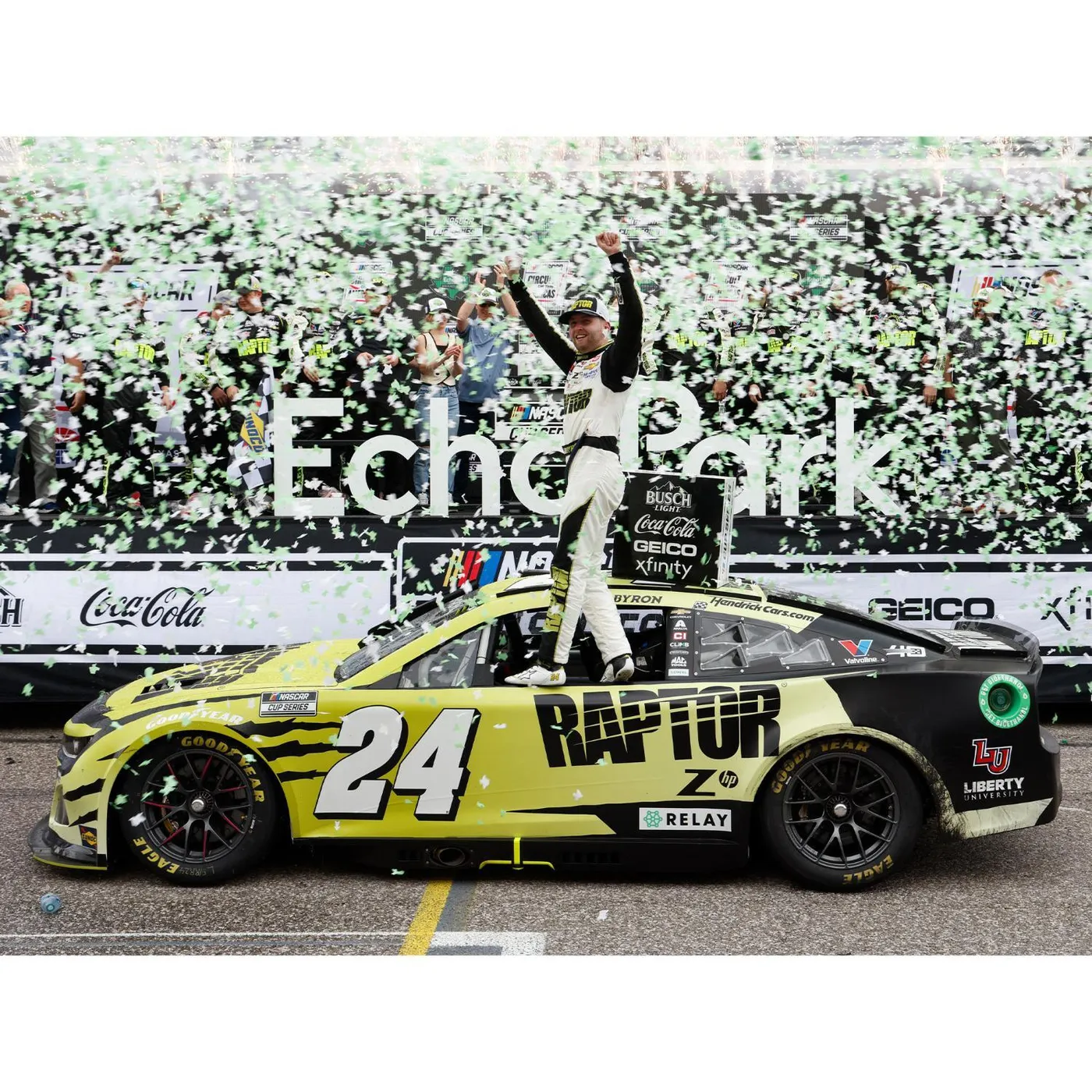 Hendrick Motorsports AUTOGRAPHED William Byron #24 2024 COTA RACE WIN 1:24 HO Die-Cast