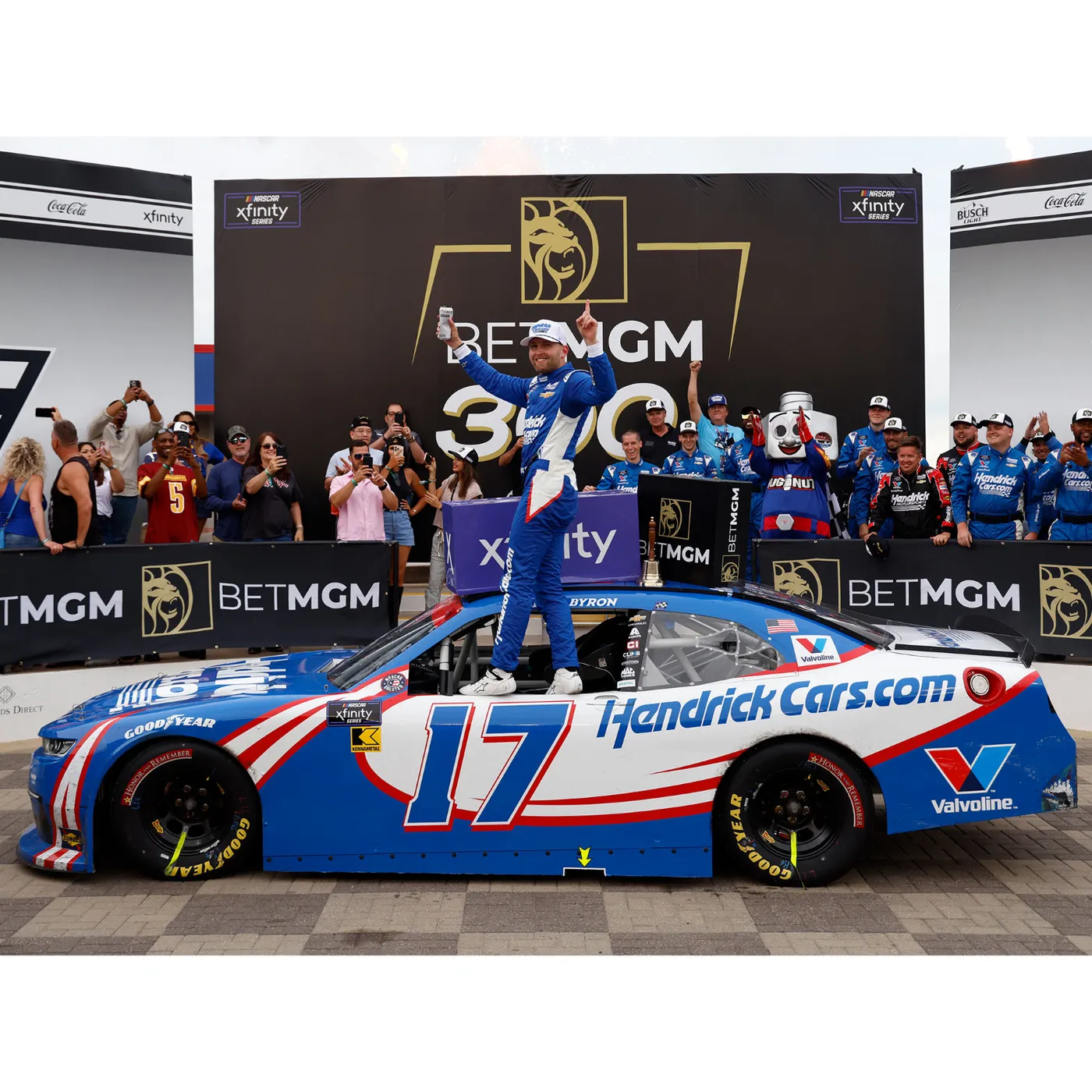 Hendrick Motorsports William Byron #17 2025 Charlotte 1 NXS RACE WIN 1:24 HO Die-Cast