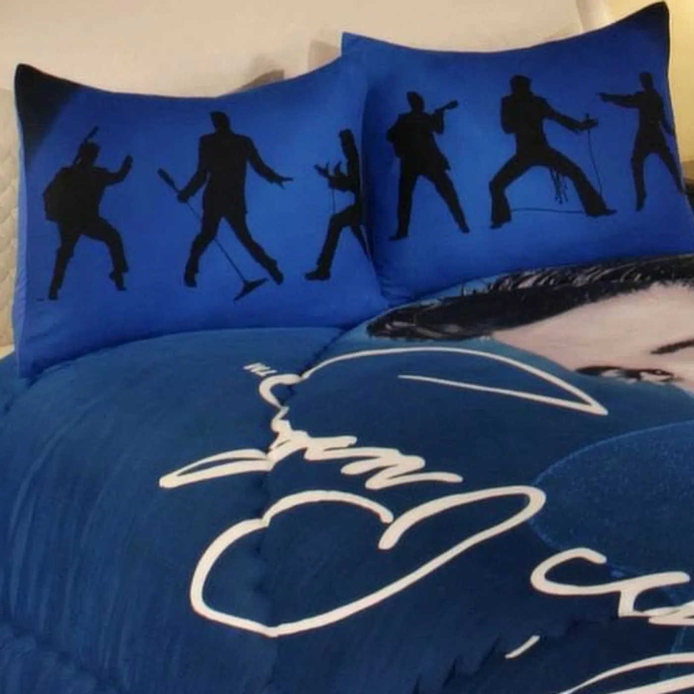 Dancing Elvis Presley Queen Size Comforter Set