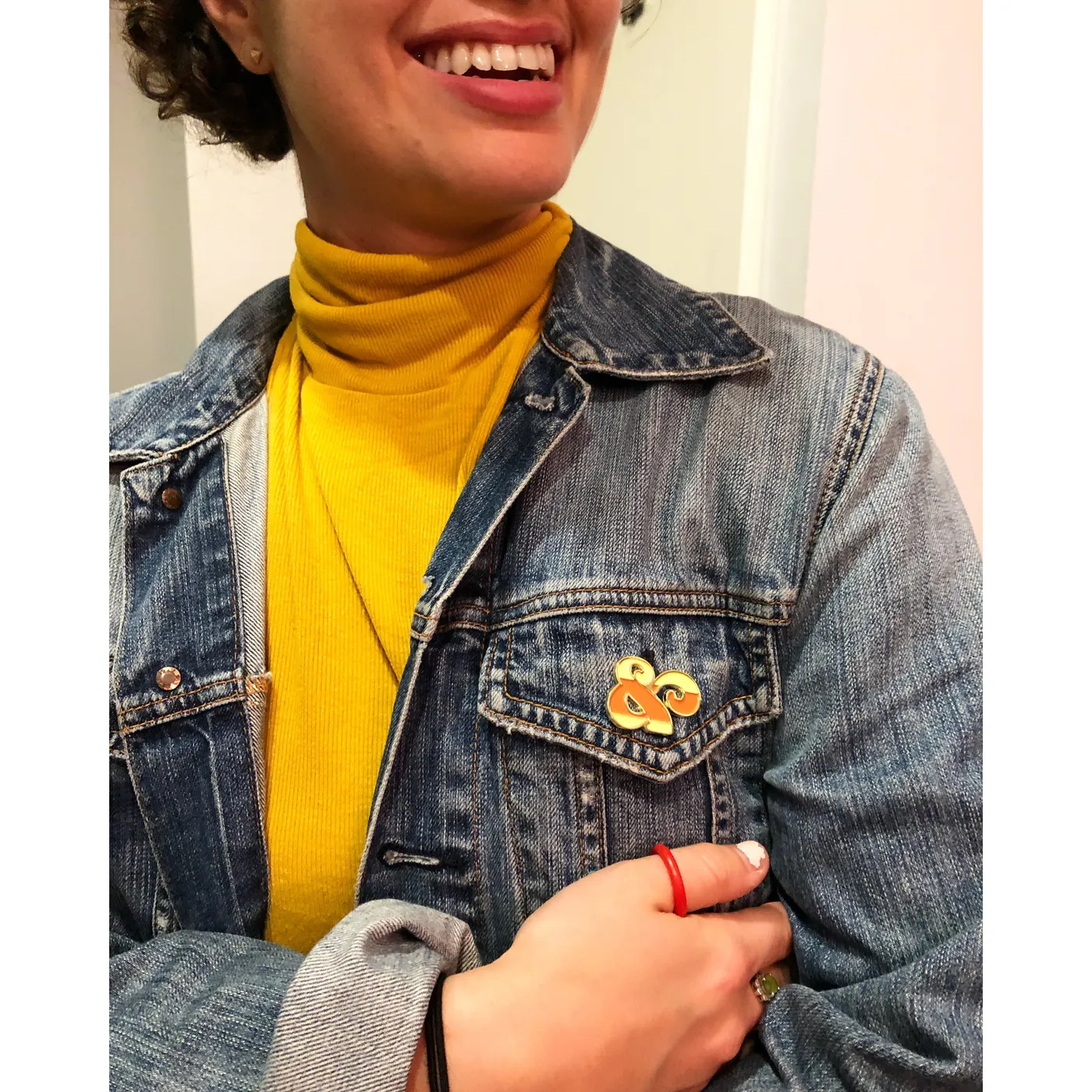 Sammy Rae - Logo Pin