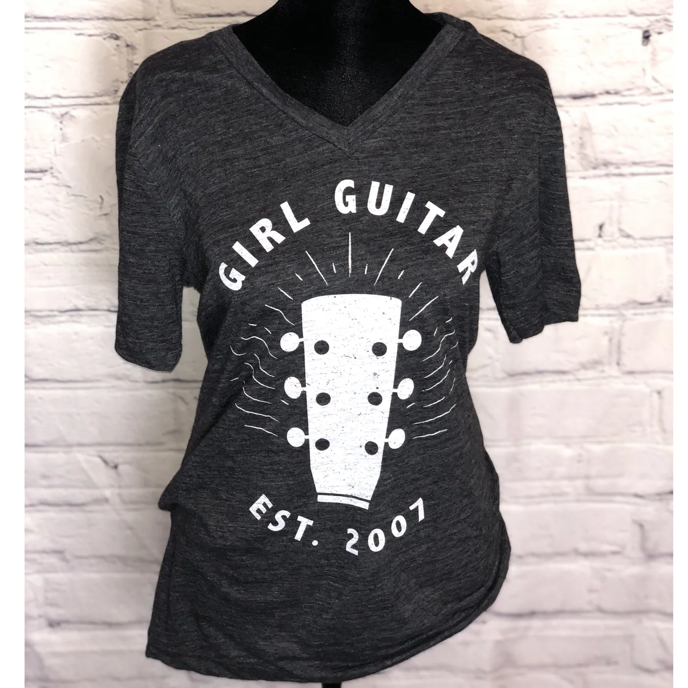 Girl Guitar - Gray Headstock V-neck Tee