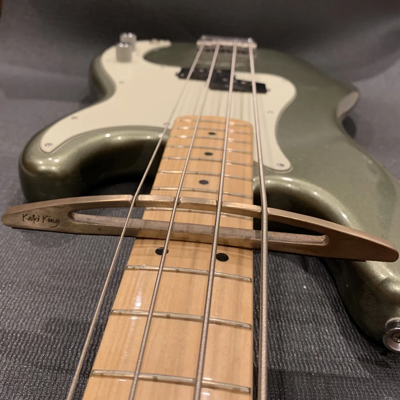 Kaki King - Passerelle Bridge for Bass Guitar