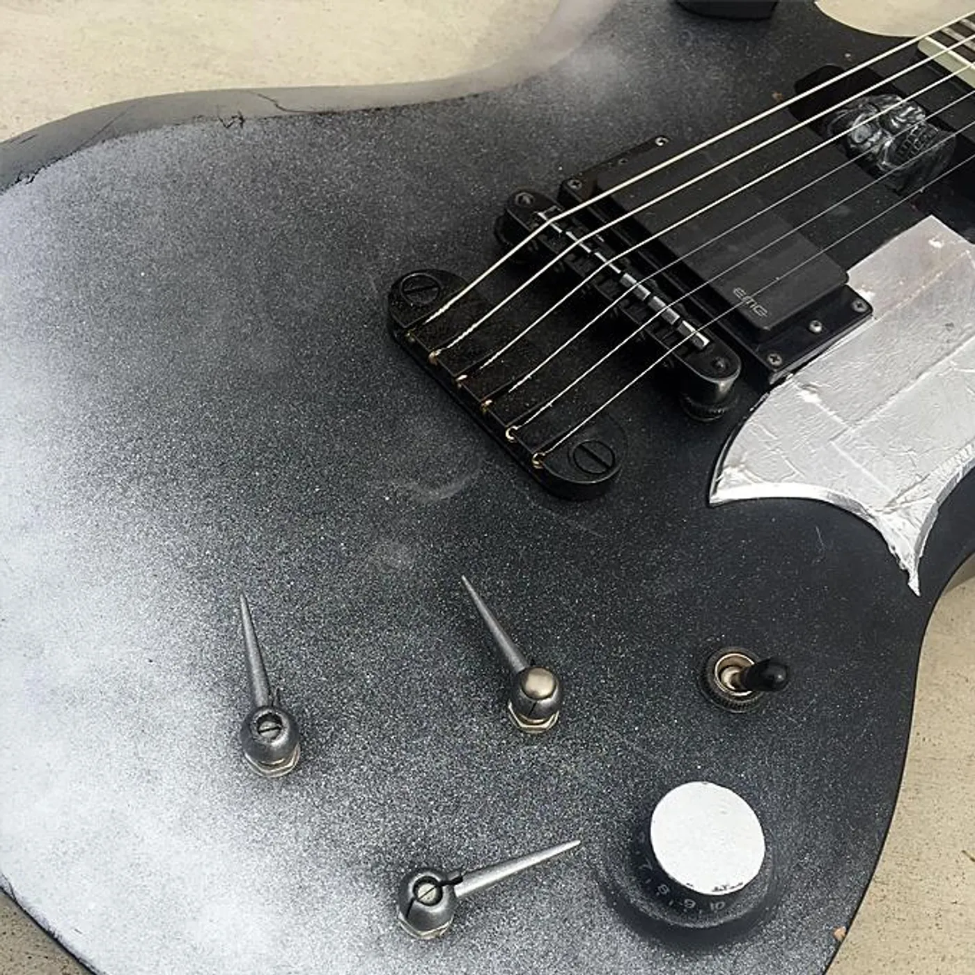 Davey Suicide ROCK AINT DEAD Signature Series NIKO GEMINI Guitar BUNDLE