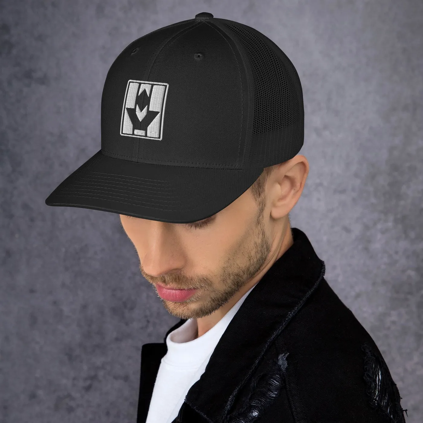Savant "Vario Wear" Trucker Cap