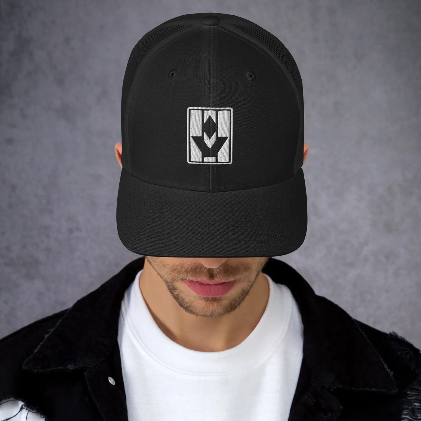 Savant "Vario Wear" Trucker Cap