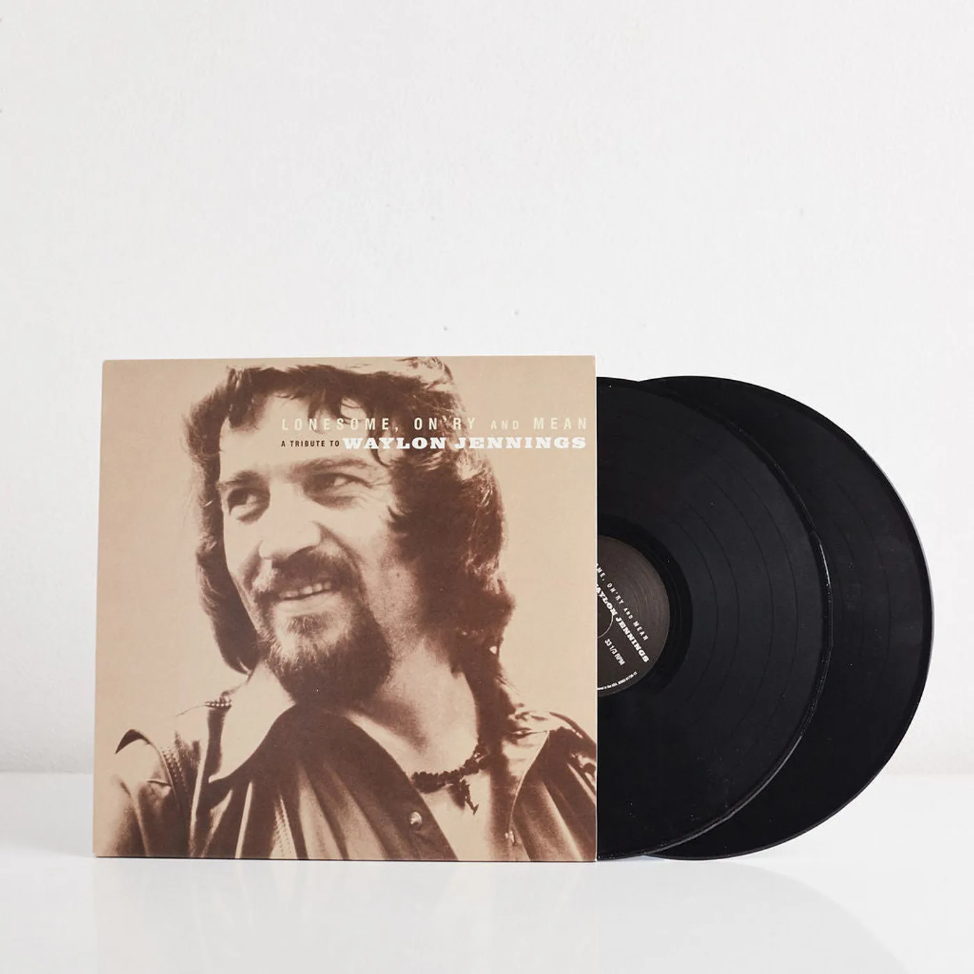 Various Artists - Dualtone Lonesome, On'ry And Mean: A Tribute To Waylon Jennings (Vinyl)
