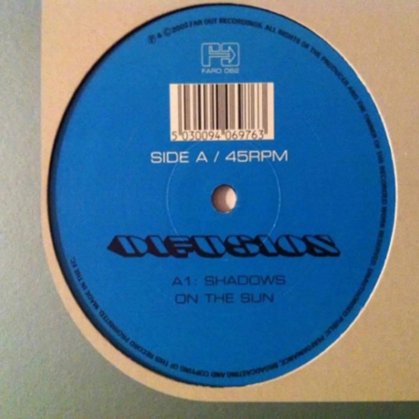Difusion - Shadows On The Sun / Khameleon [2002]